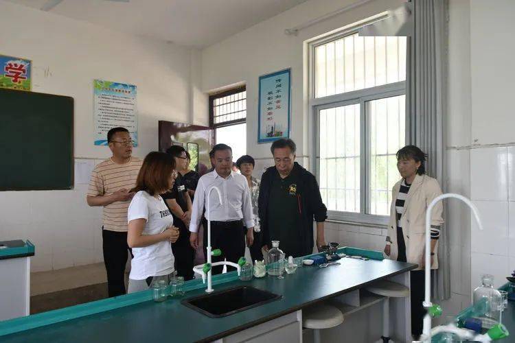 花都区教育局新任领导日常风采展示