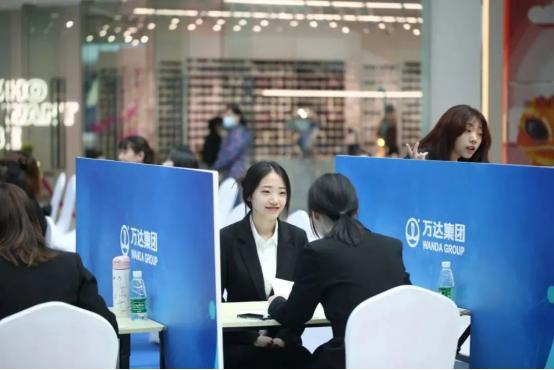 宁夏招聘会最新信息网,宁夏招聘会最新信息网,变化带来自信与成就感,我们在成长中笑对人生