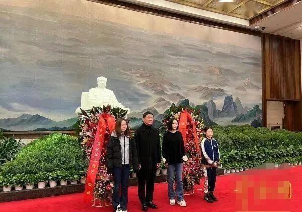 温馨日常的奇妙交织,友情、家庭与爱的故事