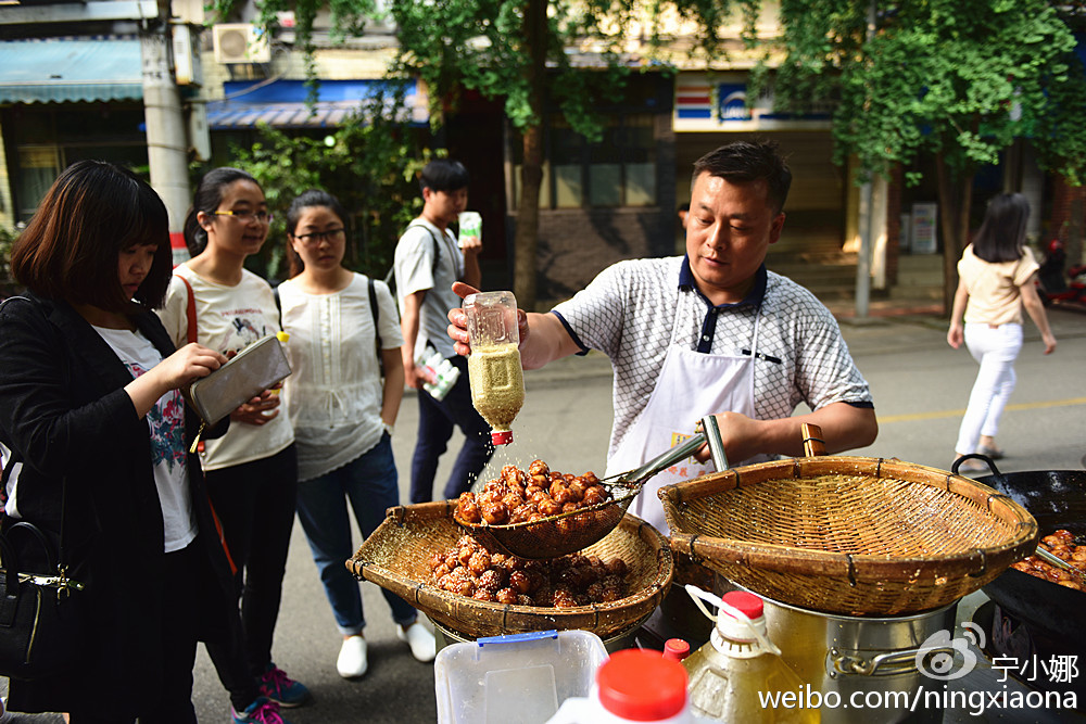 小巷深处的独特风味，最新斗味探索