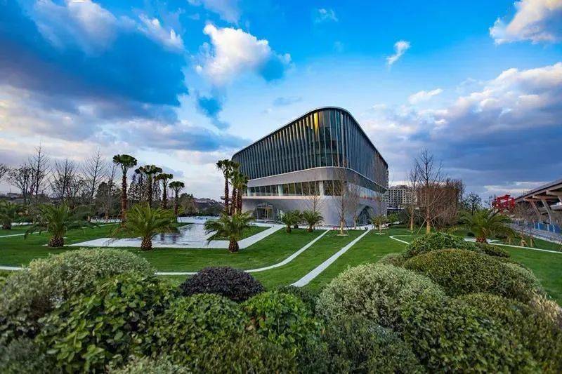 领略未来科技魅力，最新高清科技产品改变生活品质