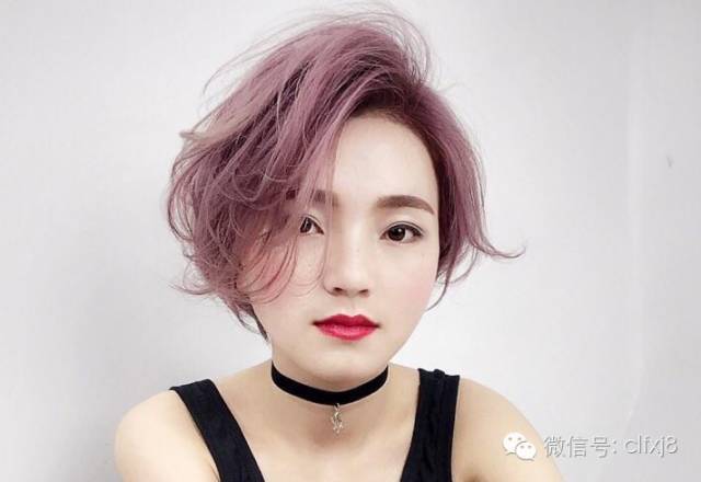 最新短发流行趋势，时尚潮流的灵动变革