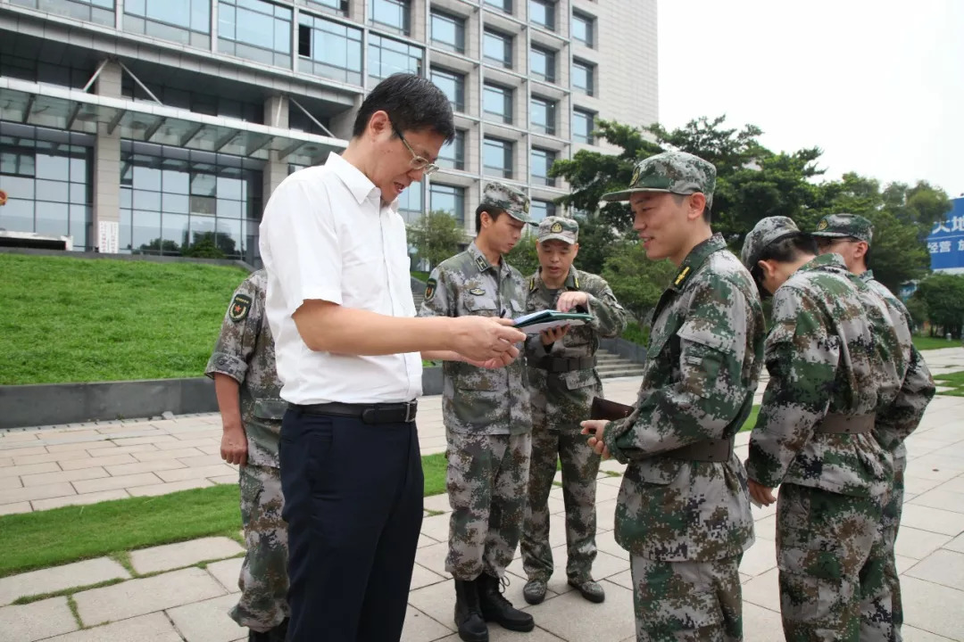 新兵基础军事训练任务与技能学习攻略