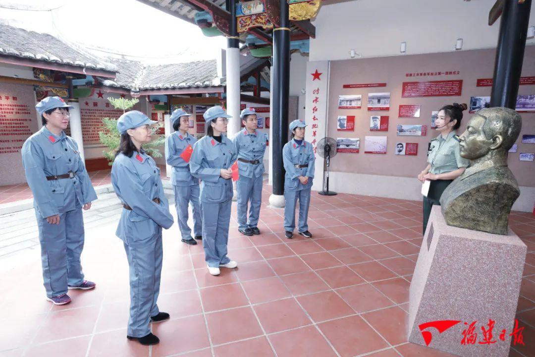 最新流行发型，启程心灵时尚之旅，寻找内心的平和与时尚发型
