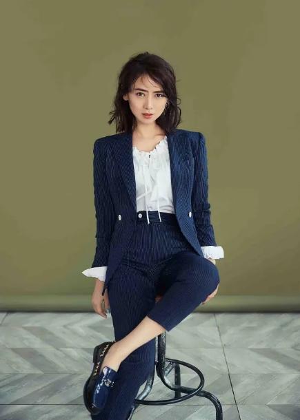 亚洲最新美女,自信的力量与变化之美之魅力展现