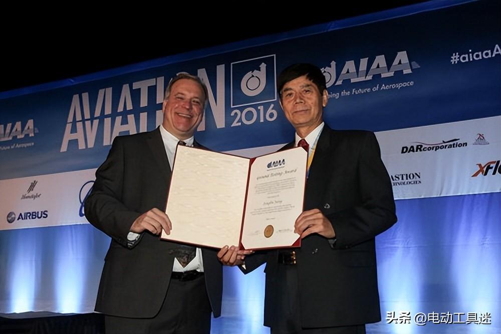 j站最新,J站最新，学习变化，自信成就梦想之旅