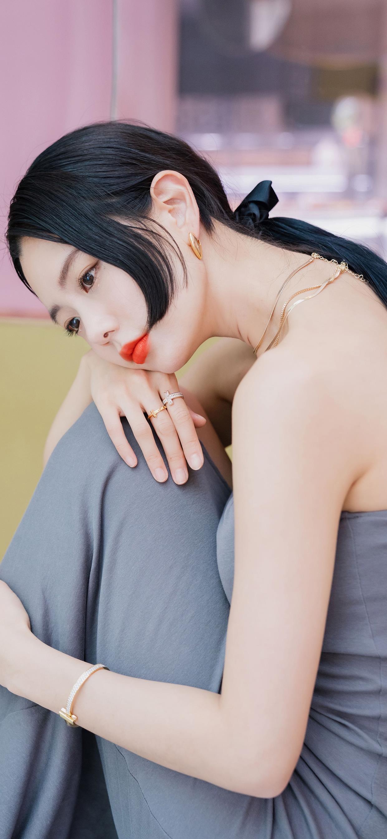 明星最新写真大放送，魅力瞬间抢先看