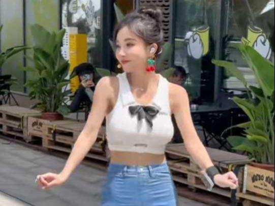 潮流臀舞视频,展现魅力与活力的最新舞蹈风尚