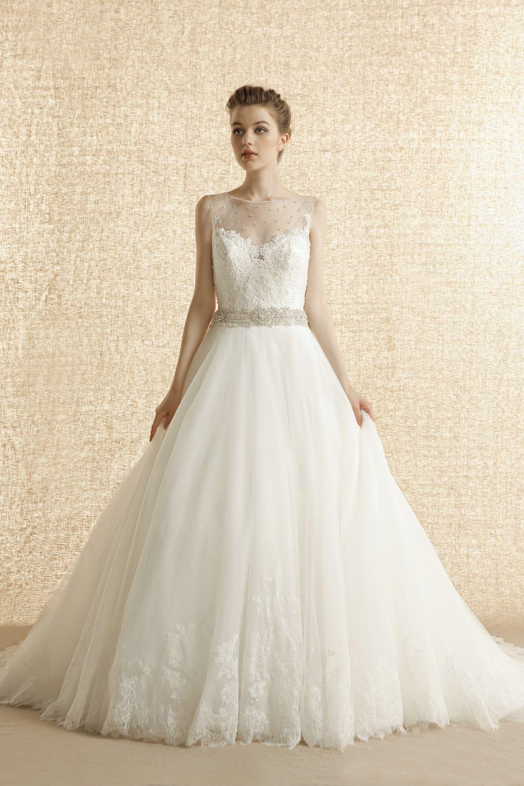 最新结婚礼服挑选指南,如何选择完美婚纱,完成挑选任务