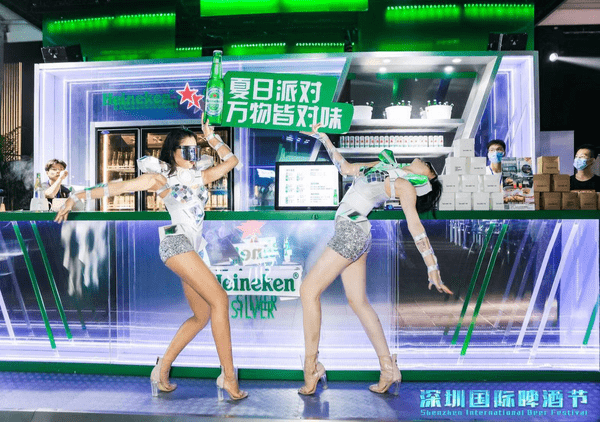 戴菲菲最新科技产品引领未来生活革新