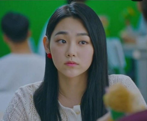 宋允儿主演电视剧，日常温馨趣事与友情的纽带