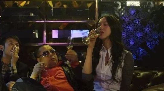 演员被潜规则背后的真相与时代反思
