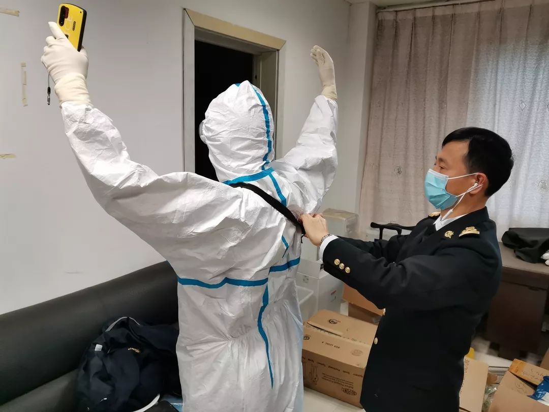 海关最新,海关最新趣事,友情与陪伴的温馨日常