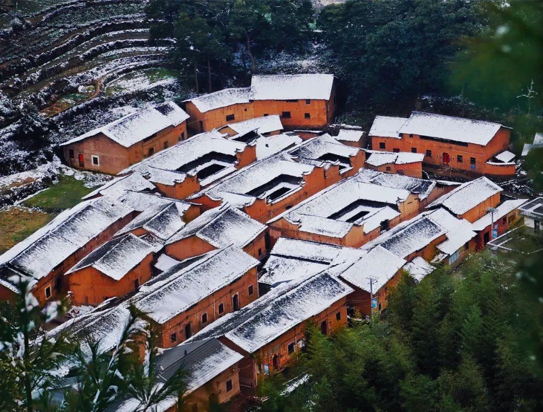 迷你世界破解版最新版,巷弄深处的神秘乐园探索