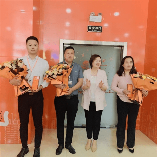 最新黄资源中的温馨日常分享