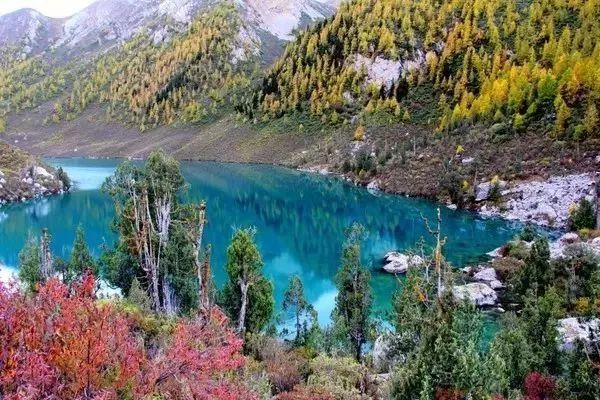 解锁自然美景的旅行秘籍，最新工具助你发现内心平和绿洲的旅行秘籍